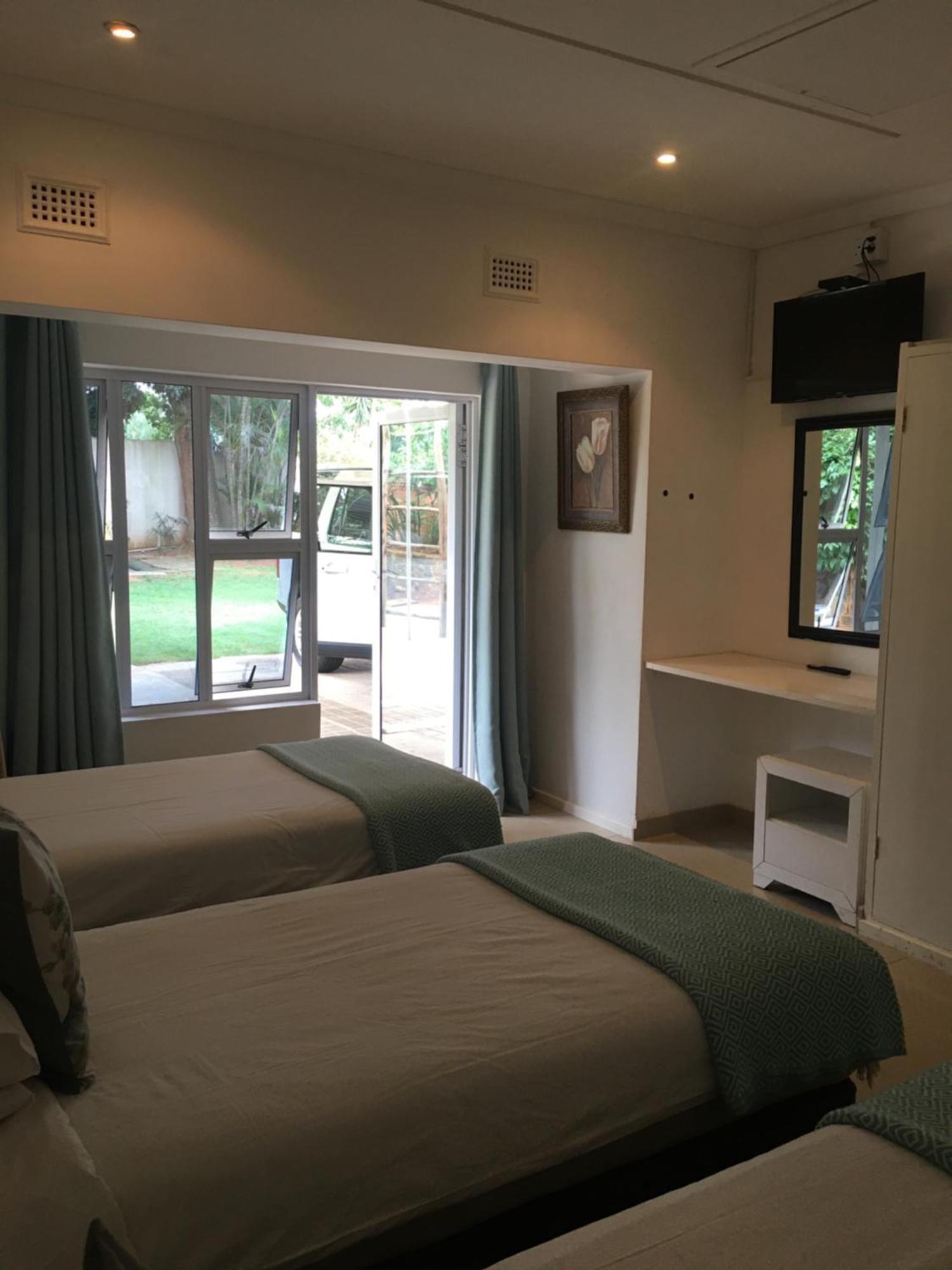 Umhlanga Self Catering Guest House Durban Exteriör bild