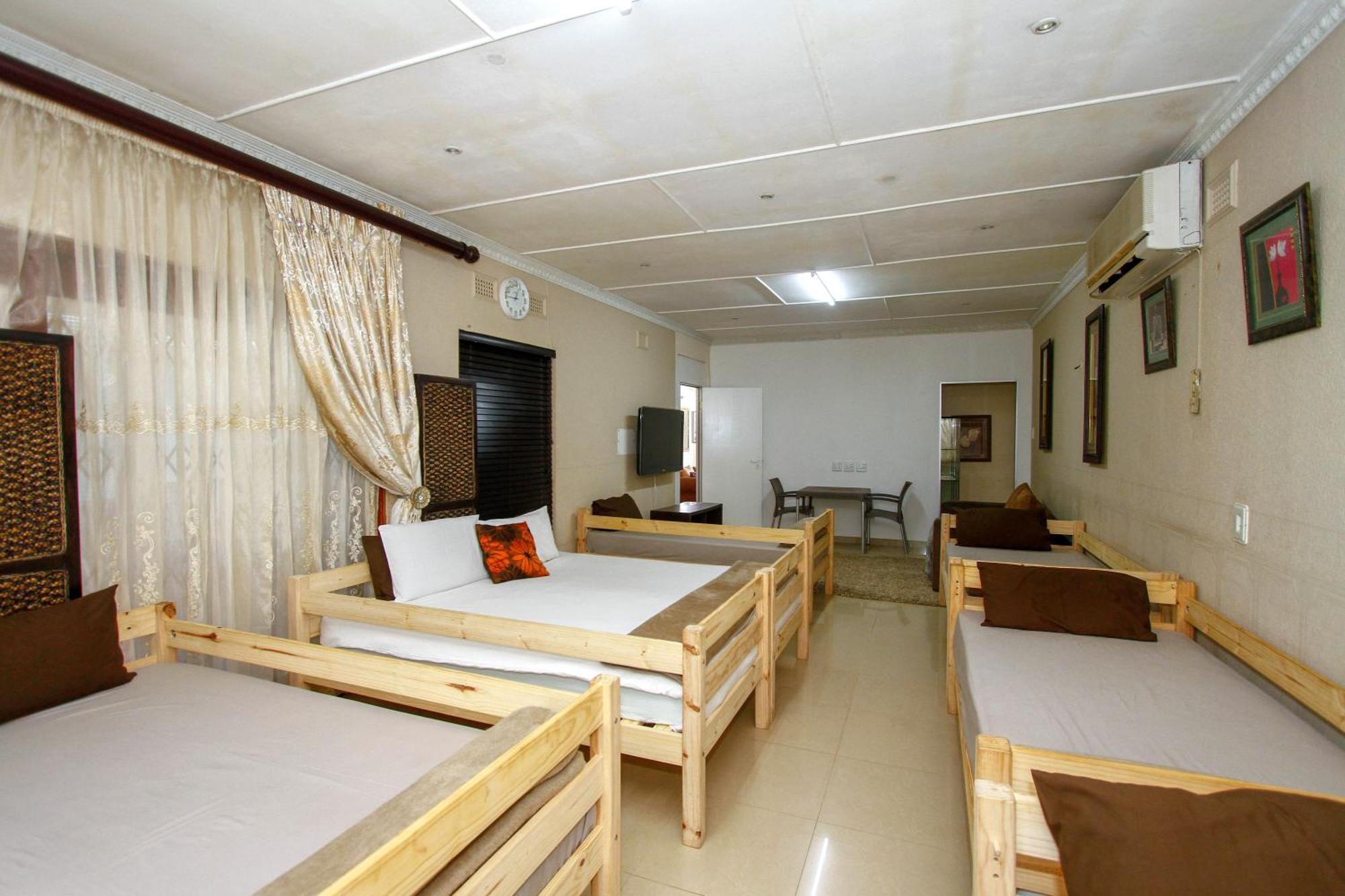 Umhlanga Self Catering Guest House Durban Exteriör bild